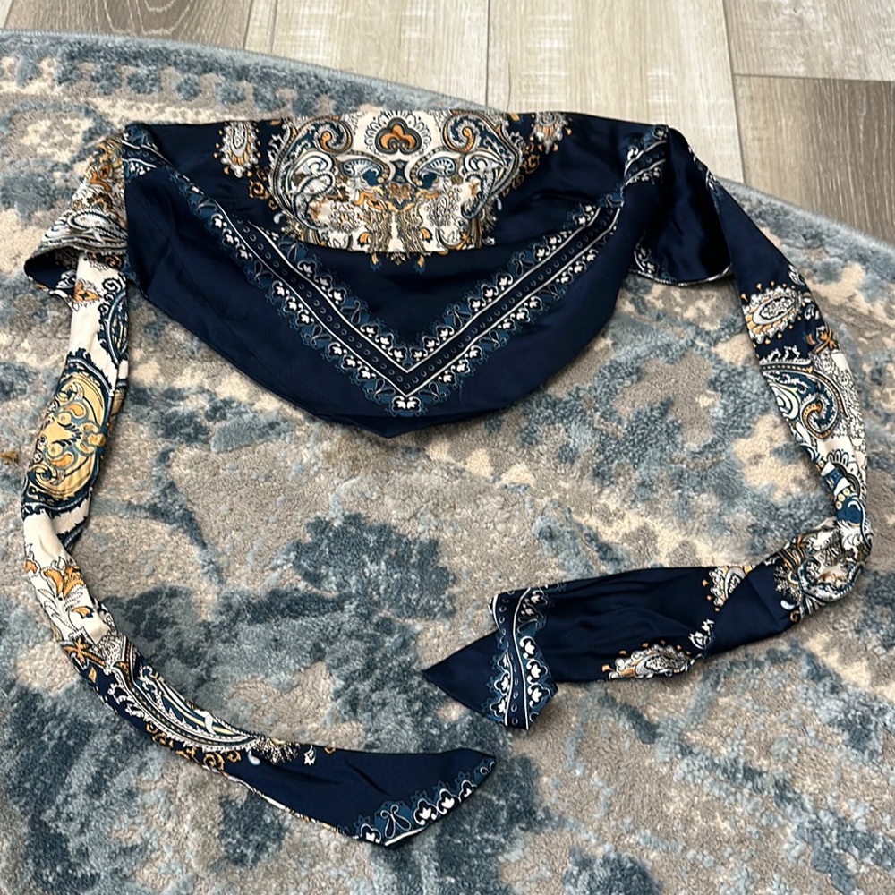 FASHION NOVA SCARF TOP